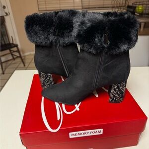 Chic Black Faux Fur Rhinestone Ankle Boots